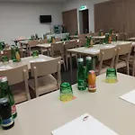 Готель Jufa Sued - Self Check-in Грац