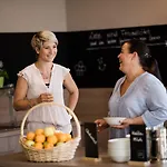 Готель Jufa Sued - Self Check-in 3*