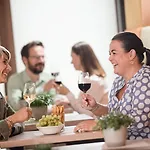 Готель Jufa Sued - Self Check-in