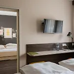 Jufa Sued - Self Check-in 3* Грац