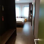 Готель Jufa Sued - Self Check-in 3*