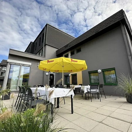 Jufa Sued - Self Check-in 3* Graz