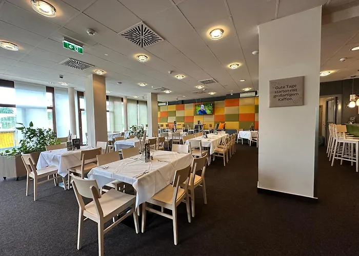 Hotel Jufa Süd - Self Check-in 3*