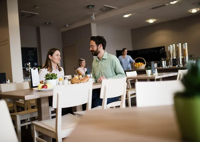 Jufa Süd - Self Check-in 3* Graz